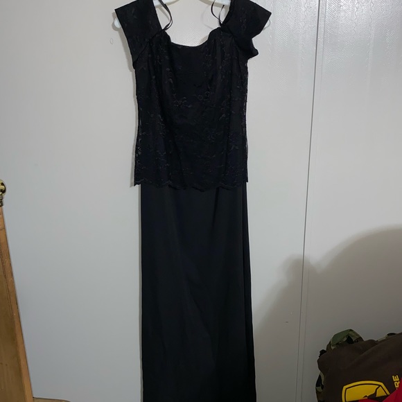 Mother of the bride dress - Picture 2 of 3